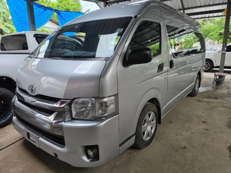  TOYOTA 2019 TOYOTA HIACE COMMUTER 2WD MN